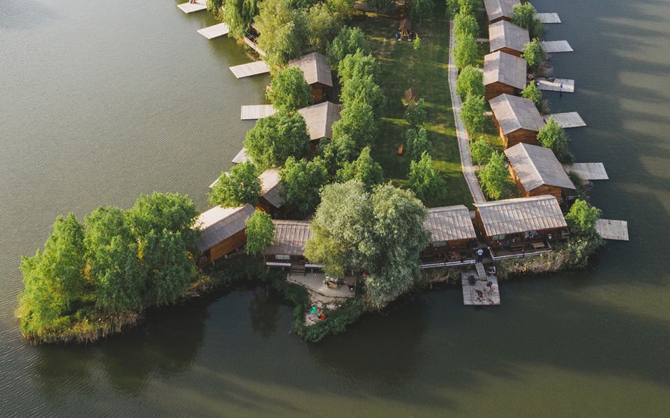 Bungalourile Pescarilor Zaga Zaga drona 95e8dce6