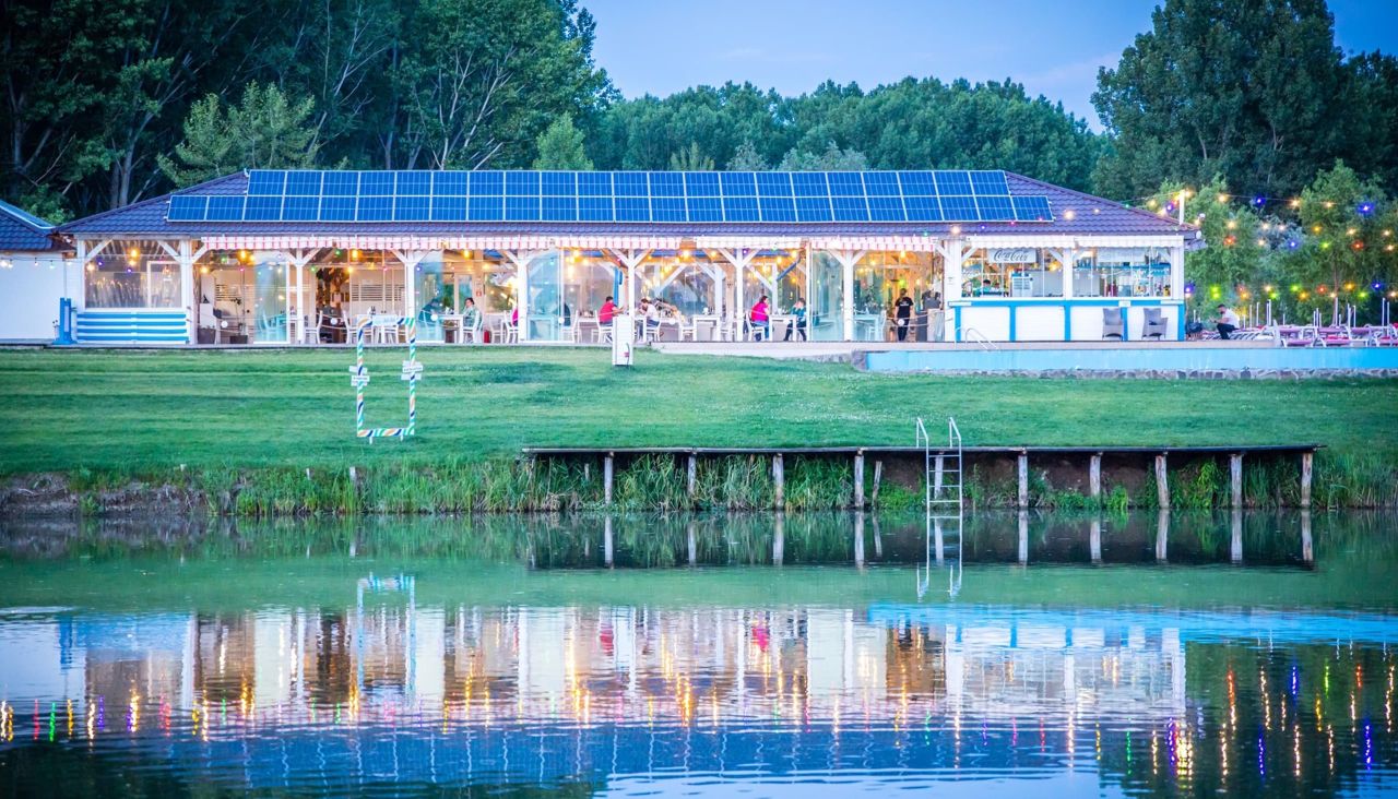 Restaurant „La Iaz”, Zaga Zaga Sat